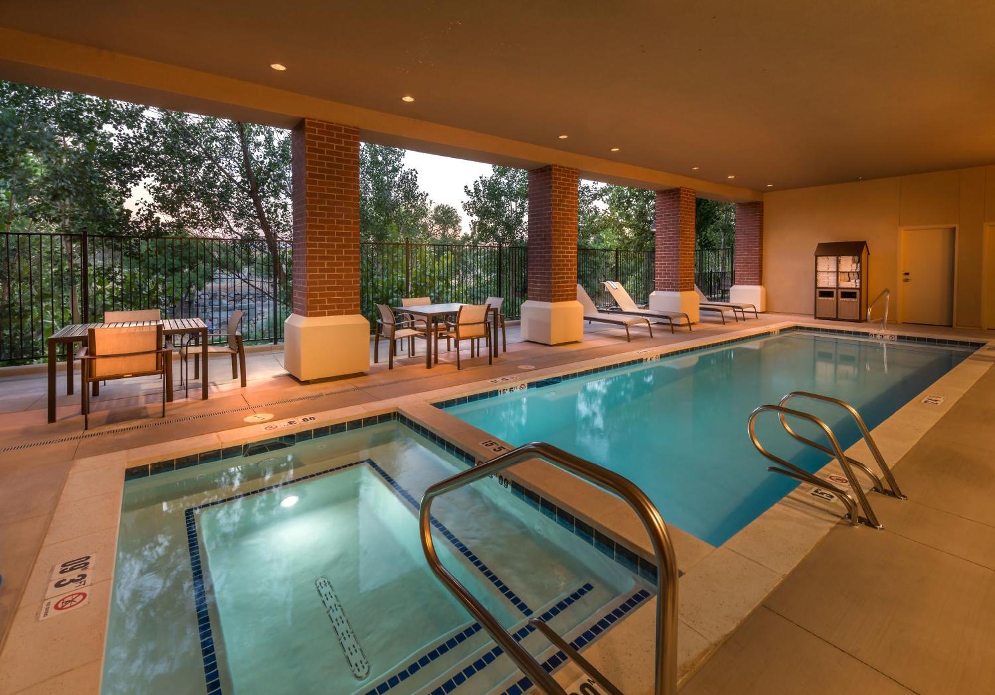 Courtyard By Marriott Reno Downtown/Riverfront Εξωτερικό φωτογραφία