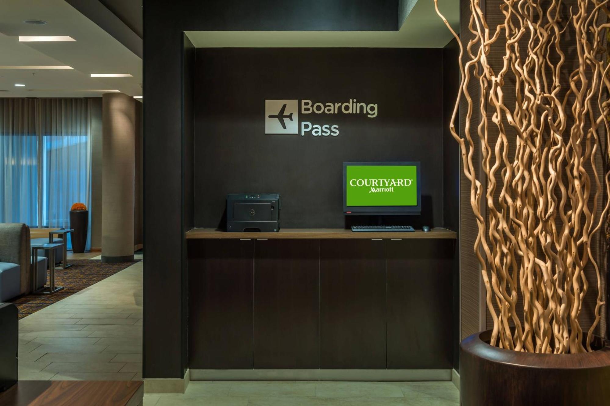 Courtyard By Marriott Reno Downtown/Riverfront Εξωτερικό φωτογραφία