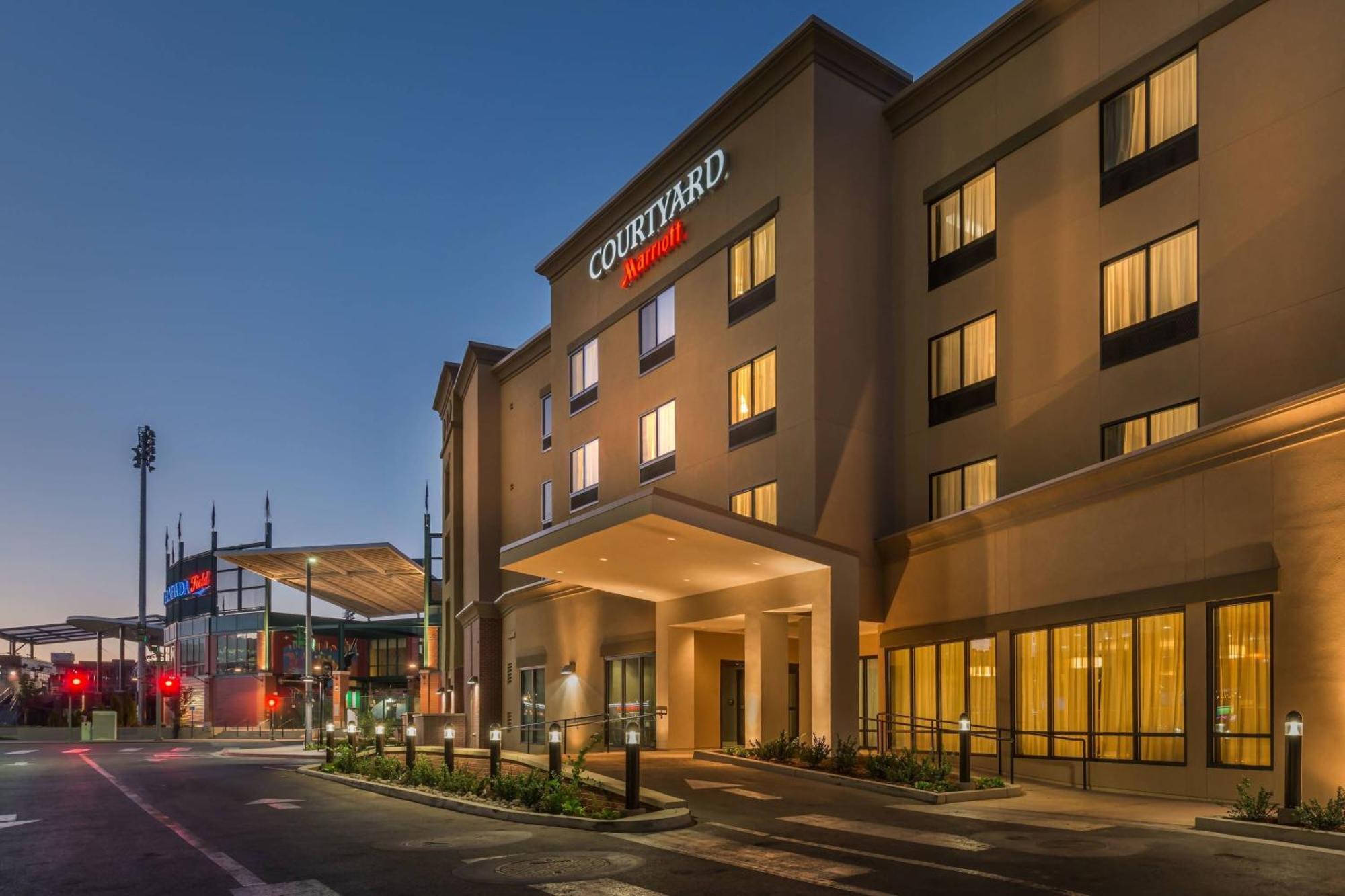 Courtyard By Marriott Reno Downtown/Riverfront Εξωτερικό φωτογραφία