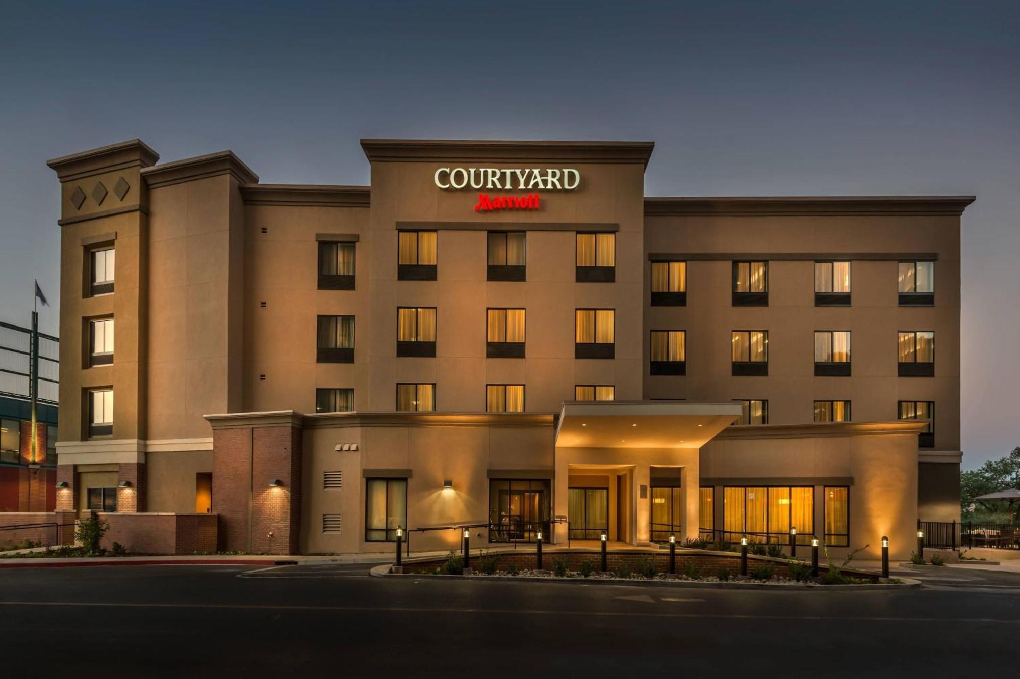 Courtyard By Marriott Reno Downtown/Riverfront Εξωτερικό φωτογραφία